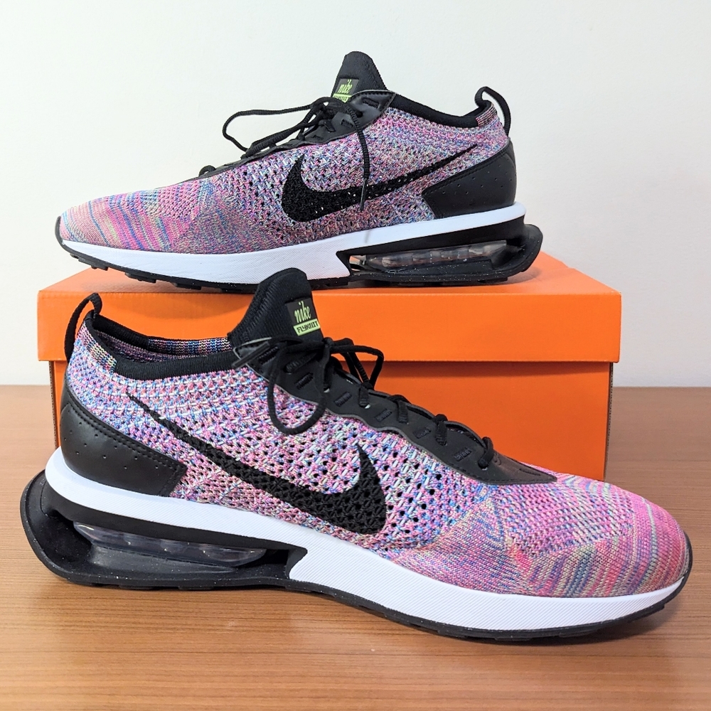 Nike Lifestyle & Training Shoes - Picture 2 of 4